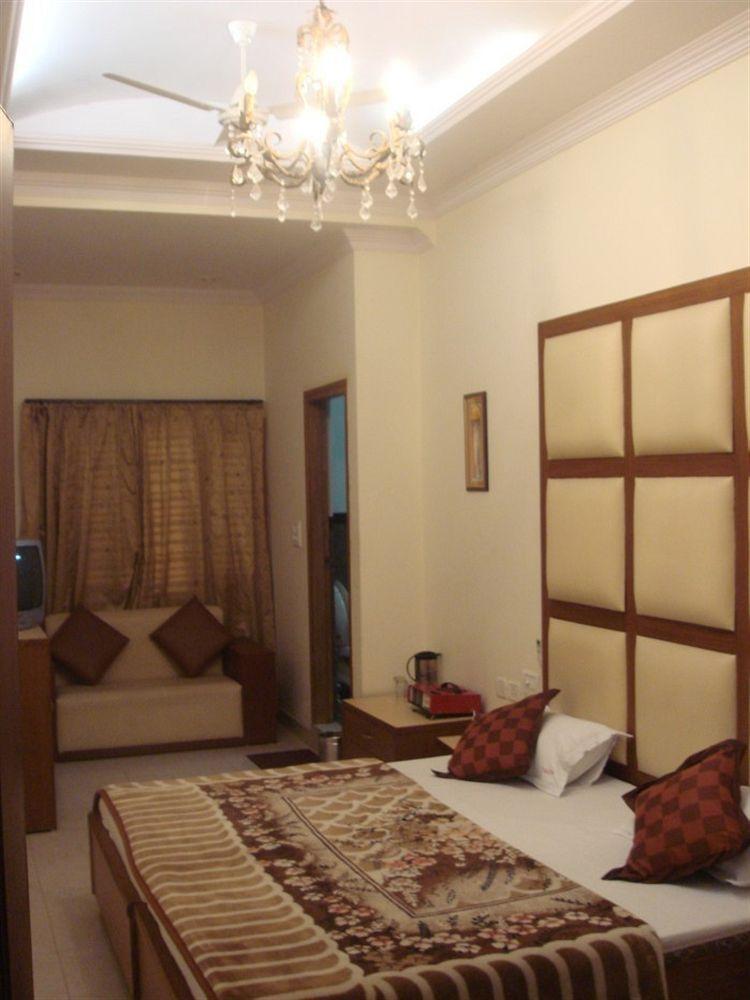 Vivek Hotel 新德里 外观 照片